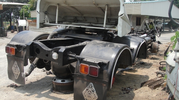 คัสฃีหัวลากพร้อมเล่มทะเบียน HINO MEGA 320 ปี51คัสฃีสวยใหม่มาก ไม่รวมช่วงล่าง