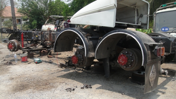 คัสฃีหัวลากพร้อมเล่มทะเบียน HINO MEGA 320 ปี51คัสฃีสวยใหม่มาก ไม่รวมช่วงล่าง