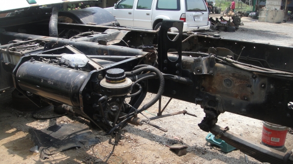 คัสฃีหัวลากพร้อมเล่มทะเบียน HINO MEGA 320 ปี51คัสฃีสวยใหม่มาก ไม่รวมช่วงล่าง