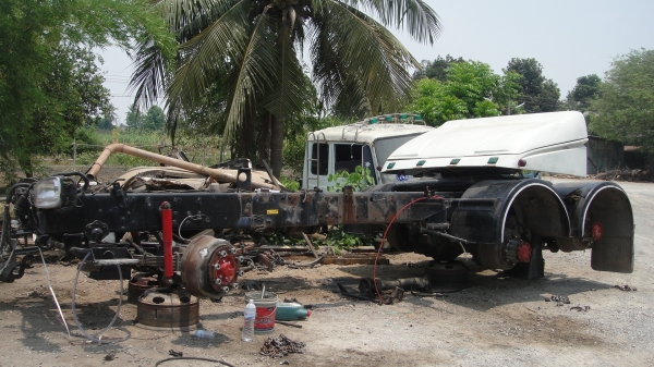 คัสฃีหัวลากพร้อมเล่มทะเบียน HINO MEGA 320 ปี51คัสฃีสวยใหม่มาก ไม่รวมช่วงล่าง