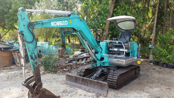 ขาย 285,000 KOBELCO sk 030 เครื่องดีปั้มแรงเอวดีช่างล่างดีพร้อมไลหัวเจาะรถสวยพร้อมใช้ 090-772-3710 090-772-3708