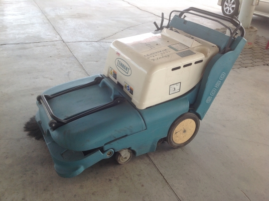 ขายรถกวาดถนนดูดฝุ่นได้ Nichiyuรุ่น6080 มือสองญี่ปุ่น ใช้แบตรถยนต์2ลูก สภาพดีพร้อมใช้งาน ขาย38000บาท ขายรถกวาดถนนดูดฝุ่นได้ IHI มือสองญี่ปุ่น เครื่องยนต์ดีเซล3สูบสภาพดีพร้อมใช้งาน ขาย150000บาท