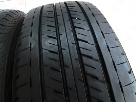 ขายยาง BRIDGESTONE R611 215-65-16 ปี15 งามๆ (1ชุด)