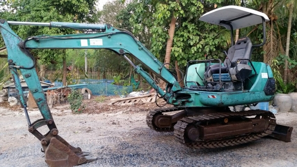 ขาย 265,000 KOMATSU pc 30-7เครื่องดีปั้มแรงเอวแน่นช่วงล่างดีรถสวยพร้อมใช้ 090-772-3710 090-772-3708 ขาย 265,000 KOMATSU pc 30-7เครื่องดีปั้มแรงเอวแน่นช่วงล่างดีรถสวยพร้อมใช้ 090-772-3710 090-772-3708