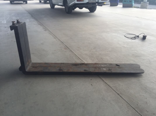 ขายงาขนาด1.5ตัน มีหลายคู่ ขายคู่ละ3000บาท ขายงาใหม่3ตันกว้าง12ซม.หนา5ซม.ยาว167ซม ขายคู่ละ16000บาท ขายงาขนาด1.5ตัน มีหลายคู่ ขายคู่ละ3000บาท ขายงาใหม่3ตันกว้าง12ซม.หนา5ซม.ยาว167ซม ขายคู่ละ16000บาท