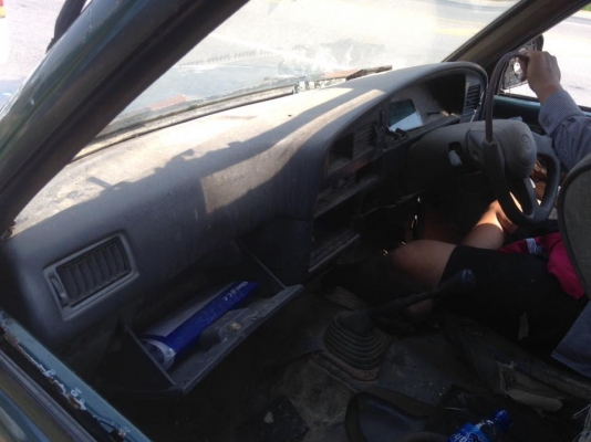 ขายครับ ปี39 แท้. หน้าตาเดิม คานมีเลข เครื่องดี คัสชีสวยตลอดเส้น  ภายในคอนโซนสวย เอกสารพร้อมครบ ราคา 39000 ต่อรองนิดหน่อย สนใจ0930693225 สารคาม