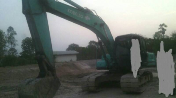 ขาย 1,350,000 KOBELCO sk 200-6 yn-10เครื่องดี ปั้มแรง ไฟฟ้าครบ เอกสารพร้อม 090-772-3710 090-772-3708