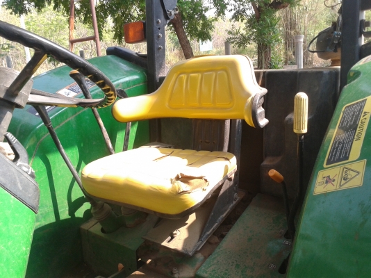 ขายรถไถ จอนเดียร์สองเพลา 5415 4สูบ 80แรงม้า รถสวยพร้อมใช้ เล่มพร้อมโอน