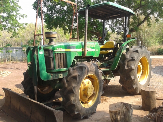 ขายรถไถ จอนเดียร์สองเพลา 5415 4สูบ 80แรงม้า รถสวยพร้อมใช้ เล่มพร้อมโอน