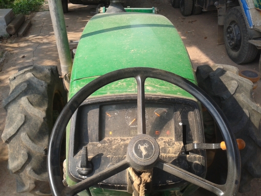 ขายรถไถ จอนเดียร์สองเพลา 5415 4สูบ 80แรงม้า รถสวยพร้อมใช้ เล่มพร้อมโอน