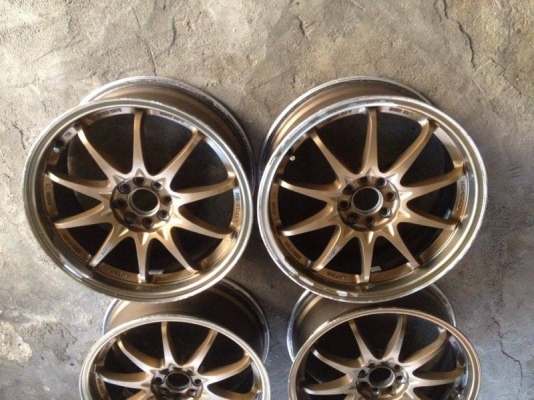 ขายแม็ก ce28 4รู100 ขอบ17 กว้าง7 et42 ไม่มีซ่อม เก็บสีขอบหน่อย จำนวน4วง ราคา5000บาท โทร0924462525โส กทม