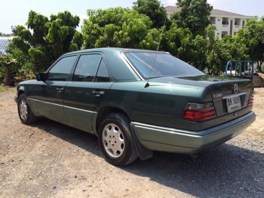 ขาย benz E280 สีเขียว ปี93 เดิมๆ ภายในสวย พร้อมใช้