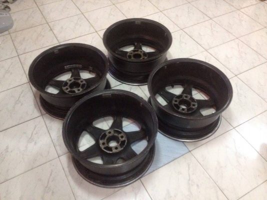 ขายแม็ก borbet made in germanyแท้ 4รู100 ขอบ16 กว้าง7.5et40 จำนวน4วง สภาพดี ราคาุ5500บาท โทร0924462525โส กทม