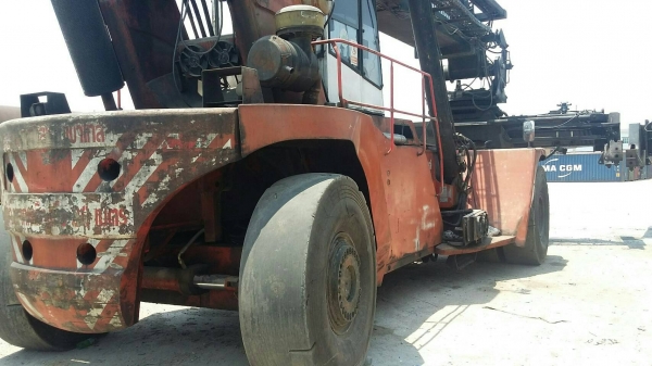 ขาย 3,500,000 ลิปเเทคเกอร์ FANTUZZI  ยกตู้หนัก 35 ตัน รถสภาพสวยพร้อมใช้ 090-772-3710 090-772-3708