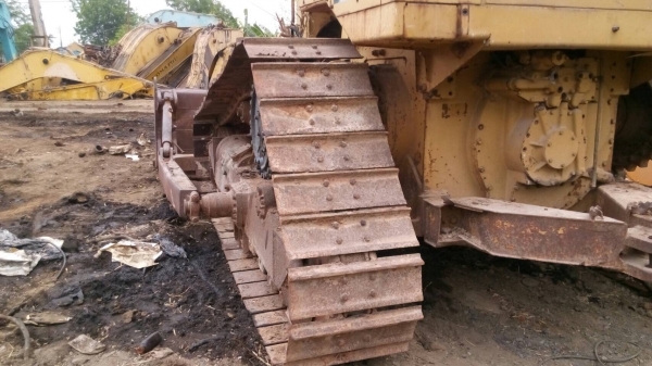 ขายโช่พร้อมแผ่น รถแทรกเตอร์ D-4-H.แผ่นยาว 50 ซม. และอะไหล่ตัวอื่นด้วย