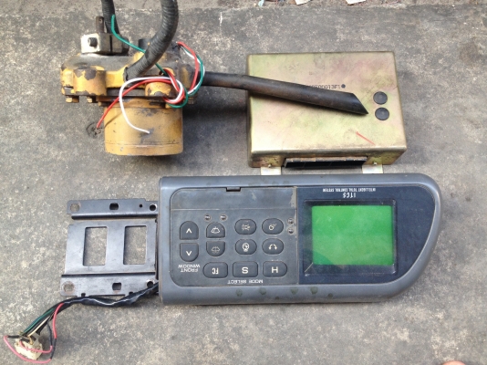 ขายชุดไฟฟ้า รถแมคโค โกเบโก้ sk-120-5 และ sk-200-5   ของเก่านอก ถอดจากตัวรถ  สินค้ารับประกัน มีเครื่องเช็ค เช็คให้ครับ