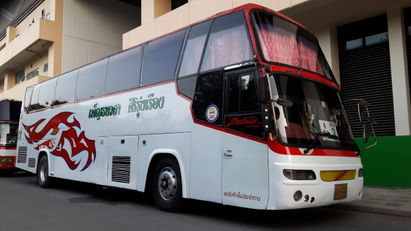 ขายรถบัสแอร์6ล้อ 0895169388