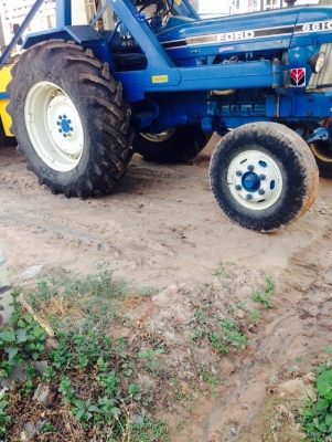 ขายรถคีบอ้อย ฟอร์ด 6610