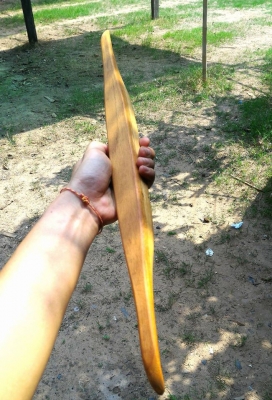 มีดสะนากเก่า ตราพระอาทิตย์ กระสวยคู่ ชุดนี้ 2 ตัว ของเก่าของโบราณแท้ สวยแปลกหายากแล้วครับ