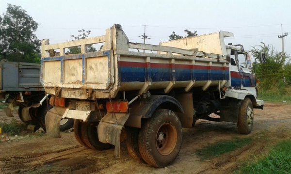 ขาย 6 ล้อดั้ม ยาง 900 HINO KR300 เครื่อง EH100 150 แรงม้า คัสซีสวยตลอดเส้น เฟืองท้ายและคานหน้าใหญ่ พวงมาลัยพาวเวอร์ ทะเบียนเต็มพร้อมโอน ขาย 6 ล้อดั้ม ยาง 900 HINO KR300 เครื่อง EH100 150 แรงม้า คัสซีสวยตลอดเส้น เฟืองท้ายและคานหน้าใหญ่ พวงมาลัยพาวเวอร์ ทะเบียนเต็มพร้อมโอน