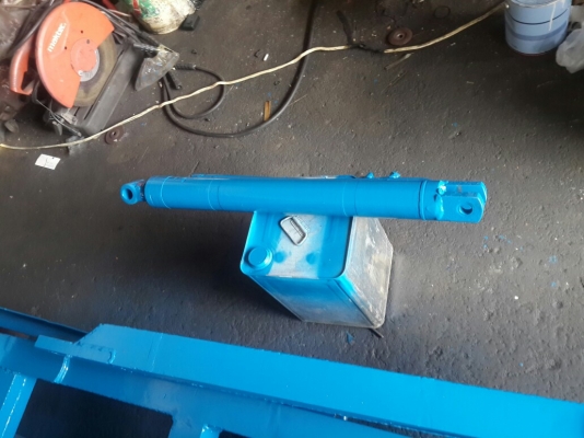 ผานดันรถไถฟอร์ดอุปกรณ์ครบพร้อมติดตั้ง