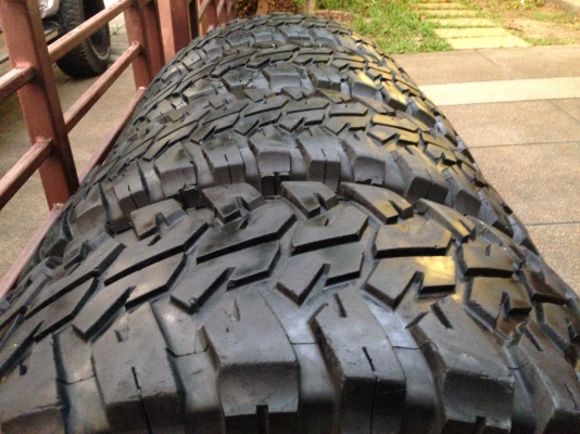 ยาง Mud Goodyear 33 12.5 R15 ดอกเยอะ ใช้ยาว ราคไม่แพง
