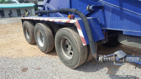 ขายหาง กล้วยหอม  KEC - 3 เพลา. แท้. / ปี 56.   สนใจติดต่อ  081 - 6079515