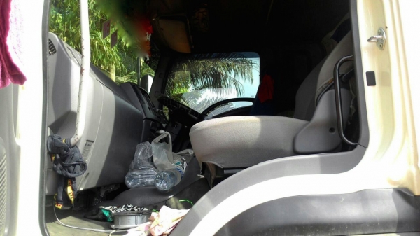 รถอีซูซุ 10 ล้อ  หัวลาก GXZ 360 แรงม้า. ปี 56. ( ขายแม่ , ลูก )   สนใจติดต่อ  081 - 6079515