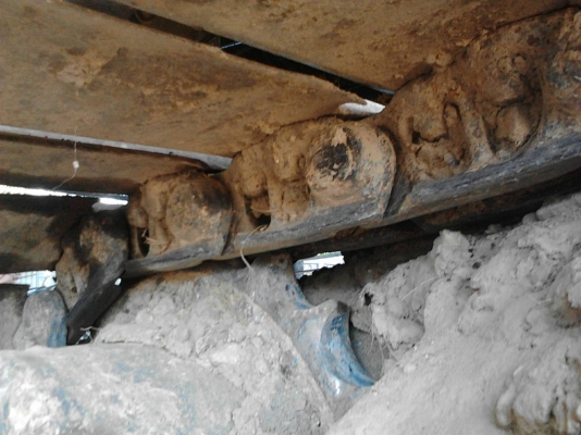 รถแบคโฮ  KOMSTSU  PC 200 - 8 , ( รถทำงาน 7,8xx ชม. )   สนใจติดต่อ  081 - 6079515