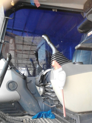 รถแบคโฮ  KOMSTSU  PC 200 - 8 , ( รถทำงาน 7,8xx ชม. )   สนใจติดต่อ  081 - 6079515