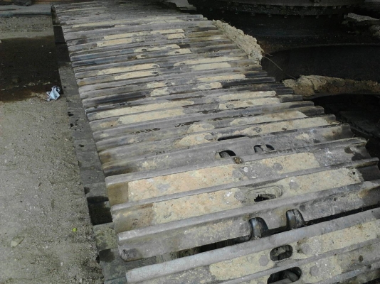 รถแบคโฮ  KOMSTSU  PC 200 - 8 , ( รถทำงาน 7,8xx ชม. )   สนใจติดต่อ  081 - 6079515