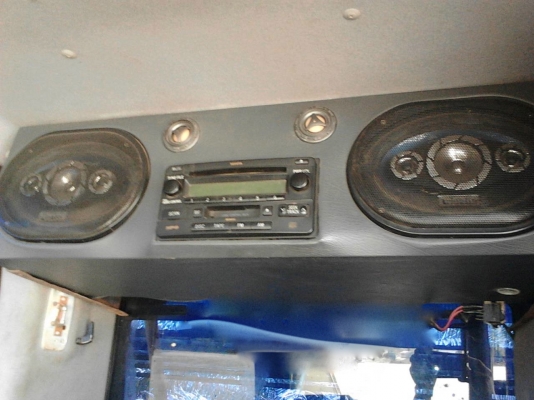 รถแบคโฮ  KOMSTSU  PC 200 - 8 , ( รถทำงาน 7,8xx ชม. )   สนใจติดต่อ  081 - 6079515