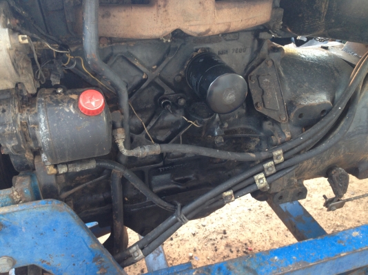 ขายรถไถFORD -6610 (ราคา 315,000บาท) เลขเครื่อง E6NN 6015  เลขเกียร์ NN7006-R รถสภาพดีพร้อมใช้งาน อุปกรณ์ครบพร้อม มีใบมีดดันหน้า ผาน7สภาพดีมากพร้อมใช้งาน เครื่องแรงดี ระบบไฮดรอลิกส์ดี คูณ ชัยยา โทร 081-9972972 089-8451778