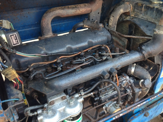 ขายรถไถFORD -6610 (ราคา 315,000บาท) เลขเครื่อง E6NN 6015  เลขเกียร์ NN7006-R รถสภาพดีพร้อมใช้งาน อุปกรณ์ครบพร้อม มีใบมีดดันหน้า ผาน7สภาพดีมากพร้อมใช้งาน เครื่องแรงดี ระบบไฮดรอลิกส์ดี คูณ ชัยยา โทร 081-9972972 089-8451778