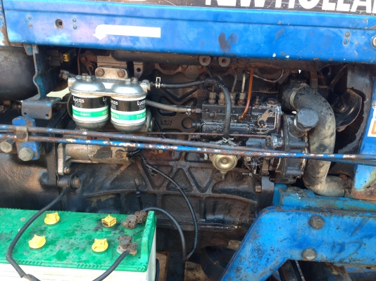 ขายรถไถFORD -6610 (ราคา 315,000บาท) เลขเครื่อง E6NN 6015  เลขเกียร์ NN7006-R รถสภาพดีพร้อมใช้งาน อุปกรณ์ครบพร้อม มีใบมีดดันหน้า ผาน7สภาพดีมากพร้อมใช้งาน เครื่องแรงดี ระบบไฮดรอลิกส์ดี คูณ ชัยยา โทร 081-9972972 089-8451778