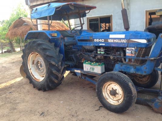 ขายรถไถFORD -6610 (ราคา 315,000บาท) เลขเครื่อง E6NN 6015  เลขเกียร์ NN7006-R รถสภาพดีพร้อมใช้งาน อุปกรณ์ครบพร้อม มีใบมีดดันหน้า ผาน7สภาพดีมากพร้อมใช้งาน เครื่องแรงดี ระบบไฮดรอลิกส์ดี คูณ ชัยยา โทร 081-9972972 089-8451778
