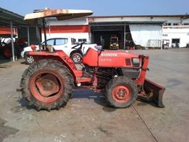 ขายรถไถ  L34  ตามสภาพ  มีผานหน้า  ราคา 100,000 พร้อมส่งครับ