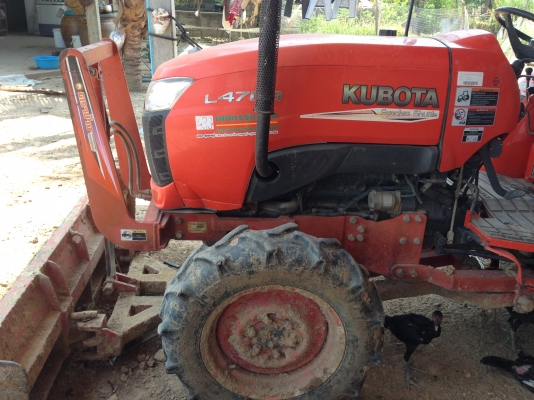 รถไถ KUBOTA L4708 (ราคา450,000 บาท) มีภาพวีดีโอ อายุการใช้งาน 1,486 พร้อมอุปกรณ์ 3 รายการ ผานดันหน้า รถไถ KUBOTA L4708 (ราคา450,000 บาท) มีภาพวีดีโอ อายุการใช้งาน 1,486 พร้อมอุปกรณ์ 3 รายการ ผานดันหน้า