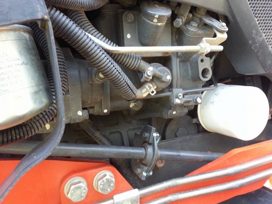 เกรด A คูโบต้า L3208SP 4 WD ใบมีดตราช้าง ทำงาน 216 ชั่วโมง จดทะเบียน..ตุลาคม 2557