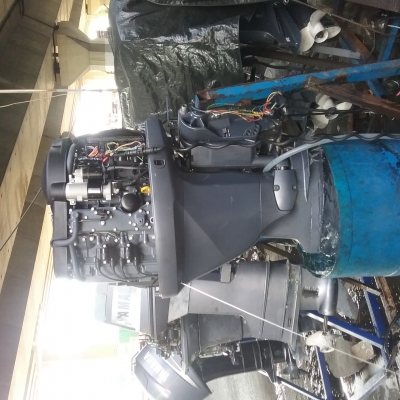 เครื่องเรือyamaha 100 fourstroke