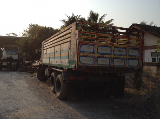 ขาย HINO F18 ดั้ม  590000