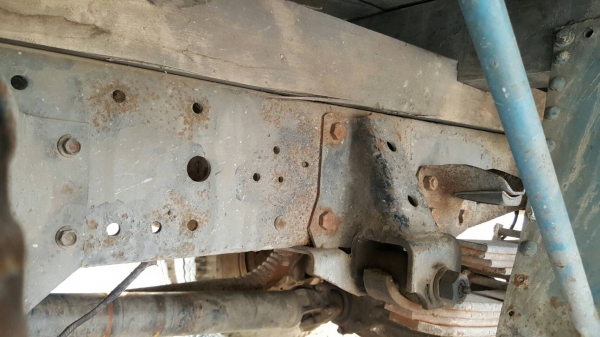 ขายรถ ISUZU NPR59LU5M ปี.93 เครื่องดี คัสซีสวย  เกียร์สั้น 6น๊อต พวงมาลัยเพาเวอร์  เบรคดี ขับกับบ้านได้เลย เปลี่ยนเครื่องใหม่4BE1 110แรงม้า (มีใบคุมเครื่อง) ทะเบียนขาด1ปี เล่มทะเบียนพร้อมชุดโอน ราคา.195,000บาท ต่อรองได้ โทร.080-1085007 บอล รถอยู่.จังหวัด