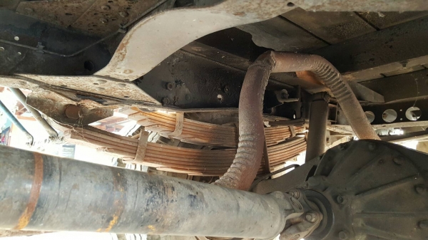 ขายรถ ISUZU NPR59LU5M ปี.93 เครื่องดี คัสซีสวย  เกียร์สั้น 6น๊อต พวงมาลัยเพาเวอร์  เบรคดี ขับกับบ้านได้เลย เปลี่ยนเครื่องใหม่4BE1 110แรงม้า (มีใบคุมเครื่อง) ทะเบียนขาด1ปี เล่มทะเบียนพร้อมชุดโอน ราคา.195,000บาท ต่อรองได้ โทร.080-1085007 บอล รถอยู่.จังหวัด