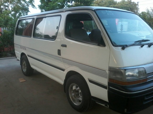 รถตู้พร้อมส่งนักเรียน ถูกมากๆ 89000