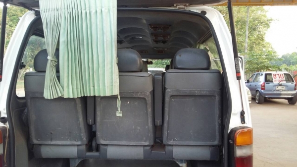 รถตู้พร้อมส่งนักเรียน ถูกมากๆ 89000