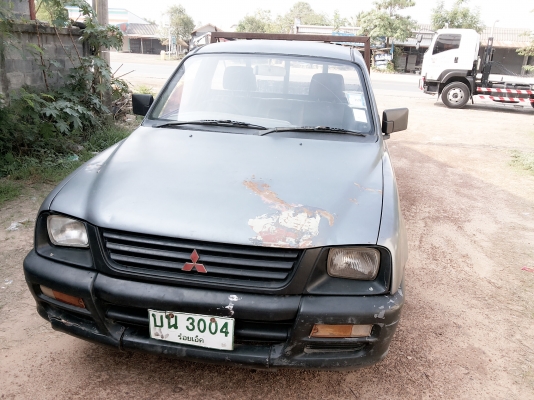 มาสด้าปี 39 รถสวยมากเครื่องดี สีสวย ภาษีไม่ขาด พร้อมชุดโอน