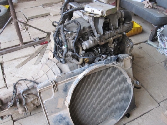 ขายเครื่่องน้สสันพร้อมเกียร์ นิสสันฟอร์นเทียร์  YD Di 2500Turbo