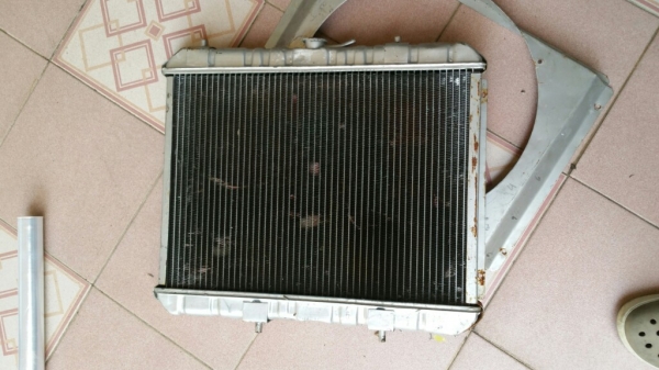 ขออนุญาติขาย หม้อน้ำทองแดงแท้ พร้อมบังลัม (สำหรับพัดลม volvo) ใส่ bmw 2002 มาลงเครื่อง 3s

สภาพยังใช้งานได้ดีครับ
4000 บาท
 
0834301397
Line: surawat.hant