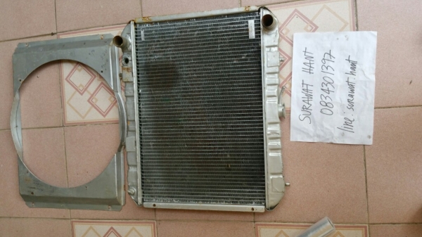 ขออนุญาติขาย หม้อน้ำทองแดงแท้ พร้อมบังลัม (สำหรับพัดลม volvo) ใส่ bmw 2002 มาลงเครื่อง 3s

สภาพยังใช้งานได้ดีครับ
4000 บาท
 
0834301397
Line: surawat.hant