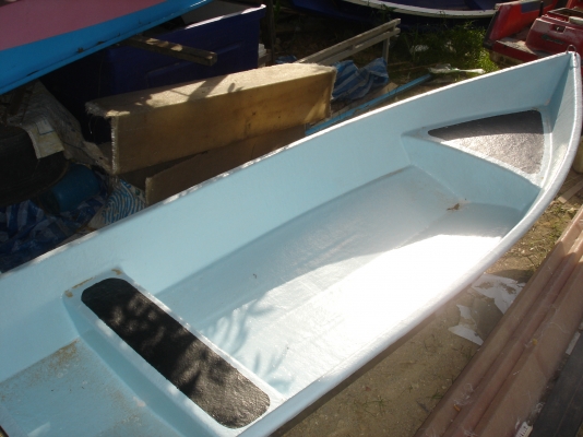 เรือ ไฟเบอร์ 12.5 ฟุต สภาพดี ไม่หนักมาก 2 คนยกได้สบาย